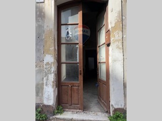 Casa Indipendente in Vendita a Catania, 23'000&euro;, 60 m²