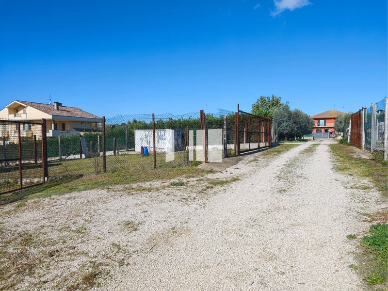 Terreno agricolo in Vendita a Giulianova, 24'000€, 4252 m²