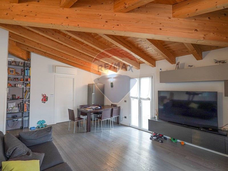 Attico in Vendita a Bergamo, 490'000€, 182 m²