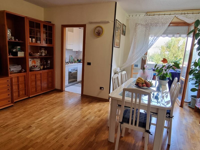 Trilocale in Vendita a Rodano, 165'000€, 100 m²