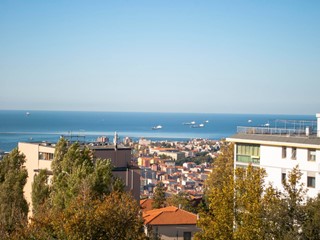 Trilocale in Vendita a Trieste, 200'000€, 85 m²