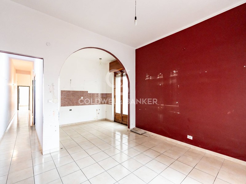 Trilocale in Vendita a Aci Catena, 63'000€, 100 m²