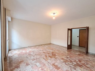 Appartamento in Vendita a Ferrara, 270'000&euro;, 140 m²
