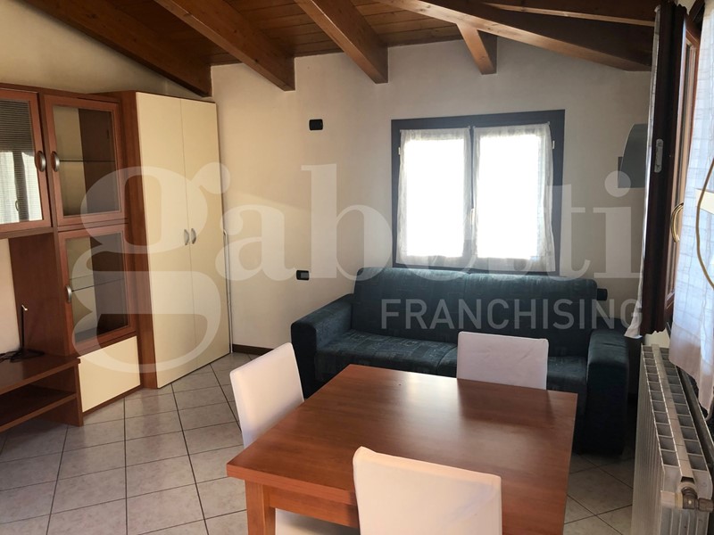 Monolocale in Affitto a Cologno Monzese, 650€, 38 m², arredato