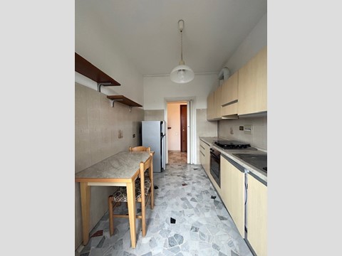 Bilocale in Vendita a Milano, 268'000€, 70 m²