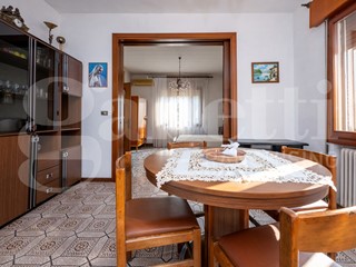 Casa Indipendente in Vendita a Pozzonovo, 186'000€, 230 m², arredato
