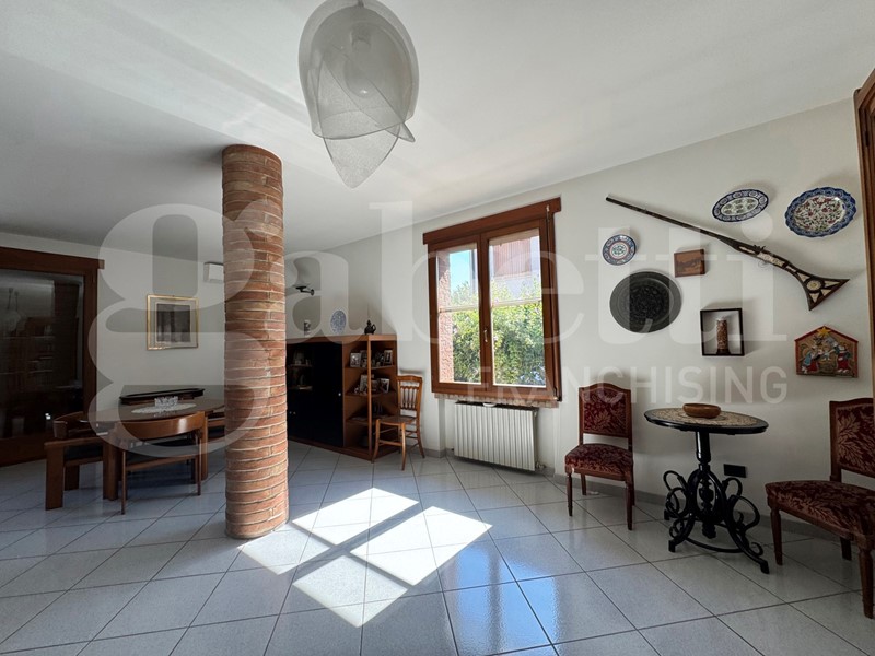 Casa Indipendente in Vendita a Minerbio, 550'000€, 378 m²