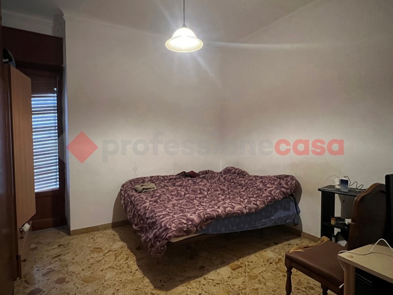 Quadrilocale in Vendita a Taranto, 65'000&euro;, 115 m²