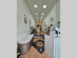 Negozio in Affitto a Milazzo, 1'000€, 63 m²