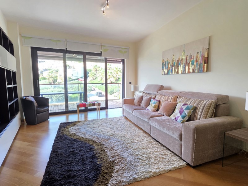 Trilocale in Affitto a Milazzo, 1'100€, 92 m², arredato