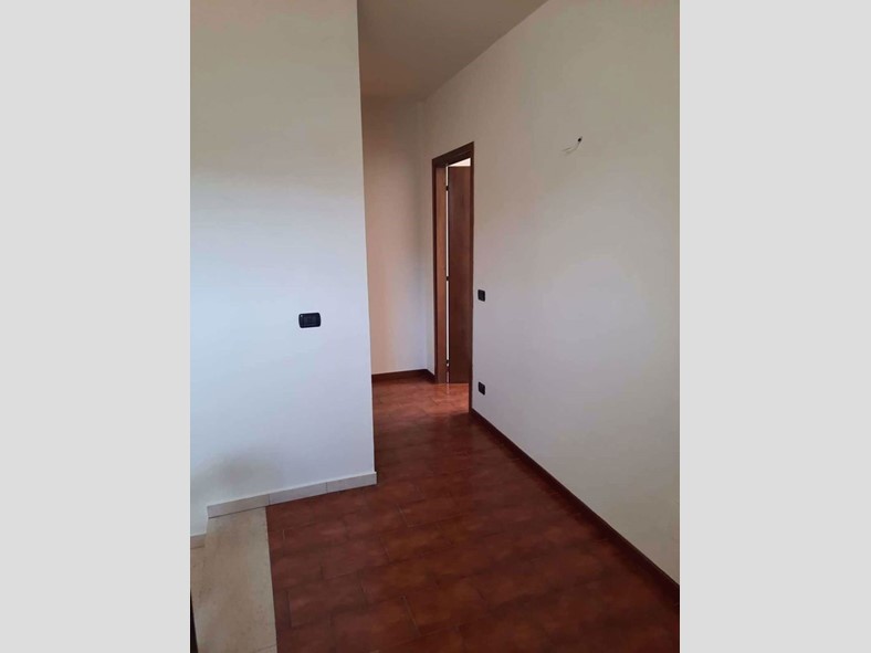 Casa Indipendente in Vendita a Valeggio sul Mincio, 160'000€, 160 m²
