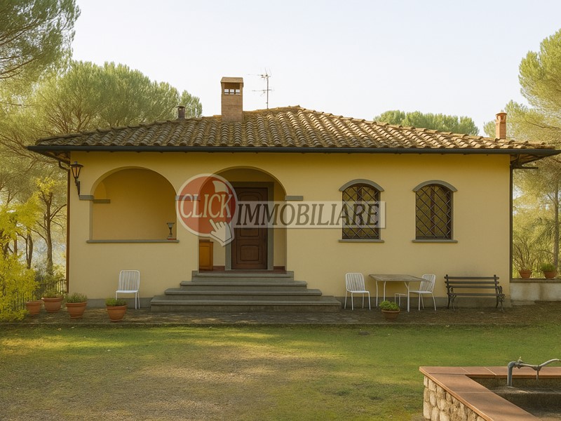 Casa Indipendente in Vendita a Barberino di Mugello, 700'000€, 330 m², con Box