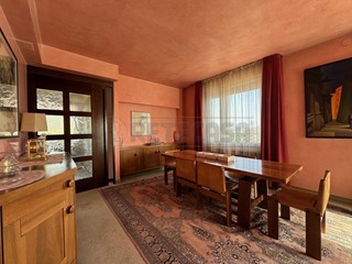 Appartamento in Vendita a Bassano del Grappa, 380'000€, 250 m², con Box