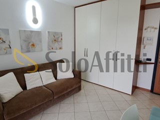 Monolocale in Affitto a Cesano Maderno, 500€, 40 m², arredato