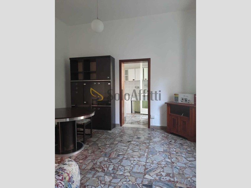 Appartamento in Affitto a Rimini, 750€, 90 m²