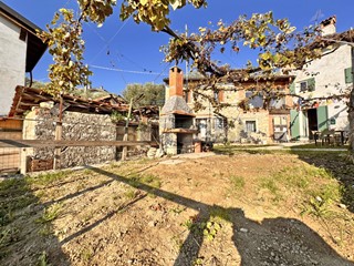 Casa Semi Indipendente in Vendita a Castelgomberto, zona Castelgomberto, 118'000&euro;, 116 m², arredato