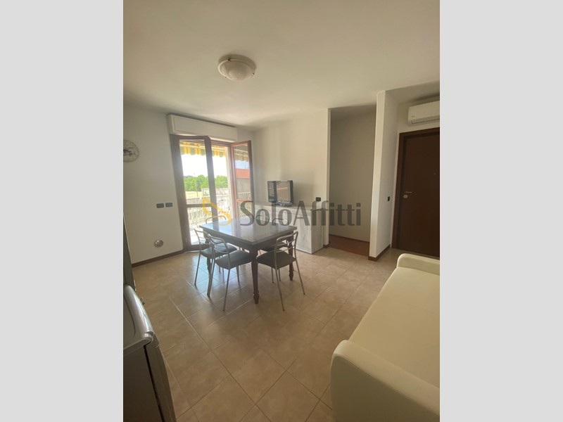 Bilocale in Affitto a Novara, 600€, 65 m², arredato