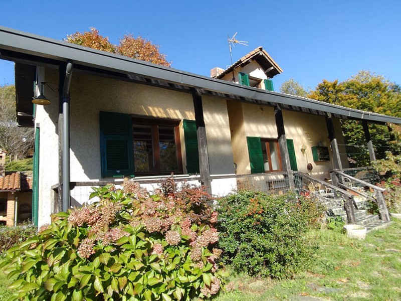 Casa Indipendente in Vendita a Pontinvrea, 295'000€, 220 m², con Box
