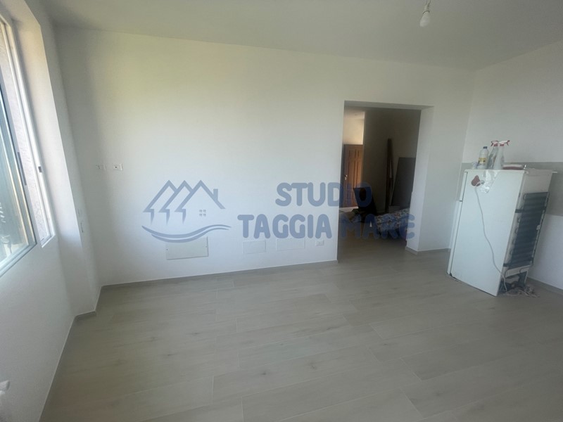 Appartamento in Affitto a Terzorio, 650€, 90 m²