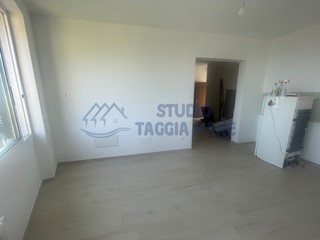 Appartamento in Affitto a Terzorio, 650€, 90 m²