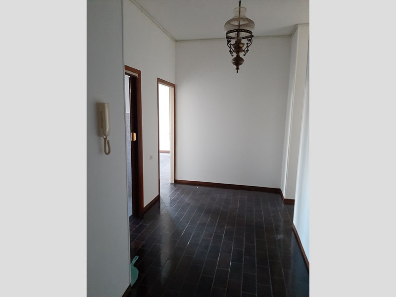 Trilocale in Affitto a Verbania, zona Lago, 1'300€, 100 m²