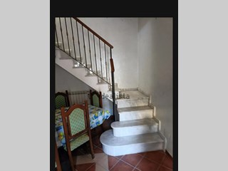 Quadrilocale in Affitto a Caltagirone, zona C'entro , 350€, 110 m²