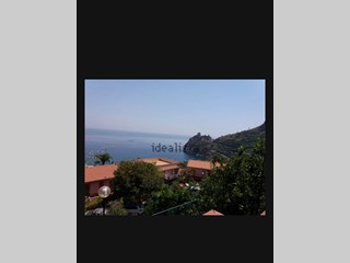 Trilocale in Affitto a Sant'Alessio Siculo, 400€, 50 m², arredato