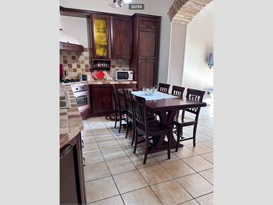 Casa Indipendente in Vendita a Randazzo, zona via Orazio Coclite 63, 107'000€, 107 m²