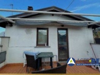 Quadrilocale in Vendita a Viterbo, 60'000€, 120 m²