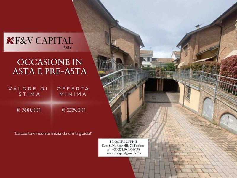 Villa in Vendita a Rivalta di Torino, 225'000€, 300 m²