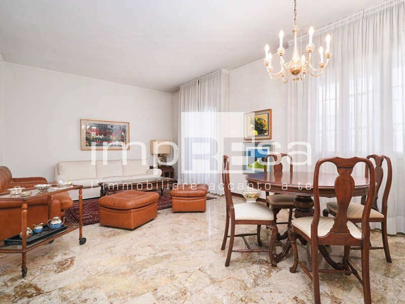 Quadrilocale in Vendita a Treviso, 289'000€, 158 m²
