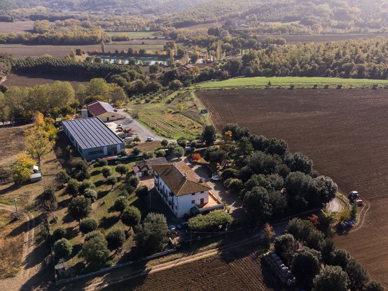 Rustico in Vendita a Collazzone, 2'000'000€, 1000 m²