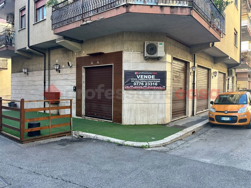 Attività commerciale in Vendita a Cassino, 49'000€, 155 m²