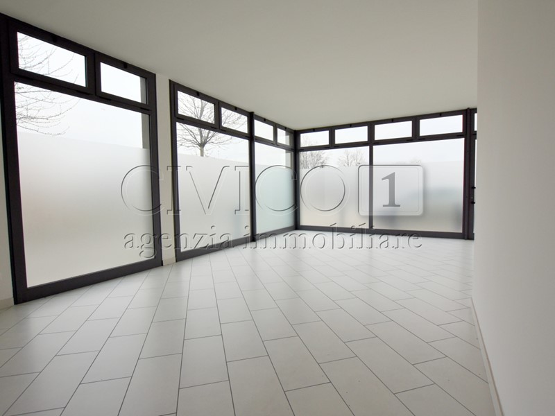 Immobile commerciale in Affitto a Limena, 600€, 90 m²