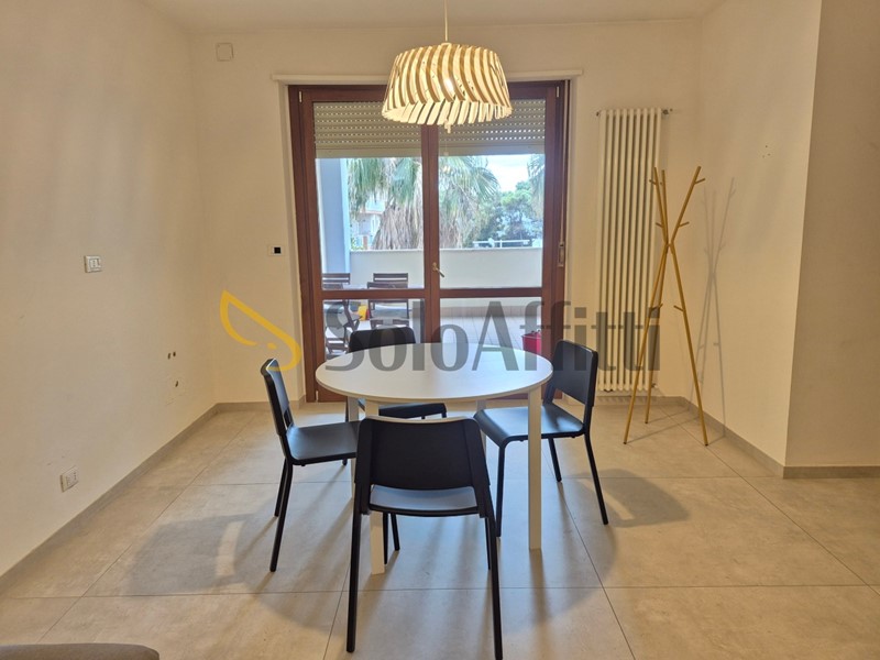 Bilocale in Affitto a Montesilvano, zona Via Adige, 550€, 74 m², arredato