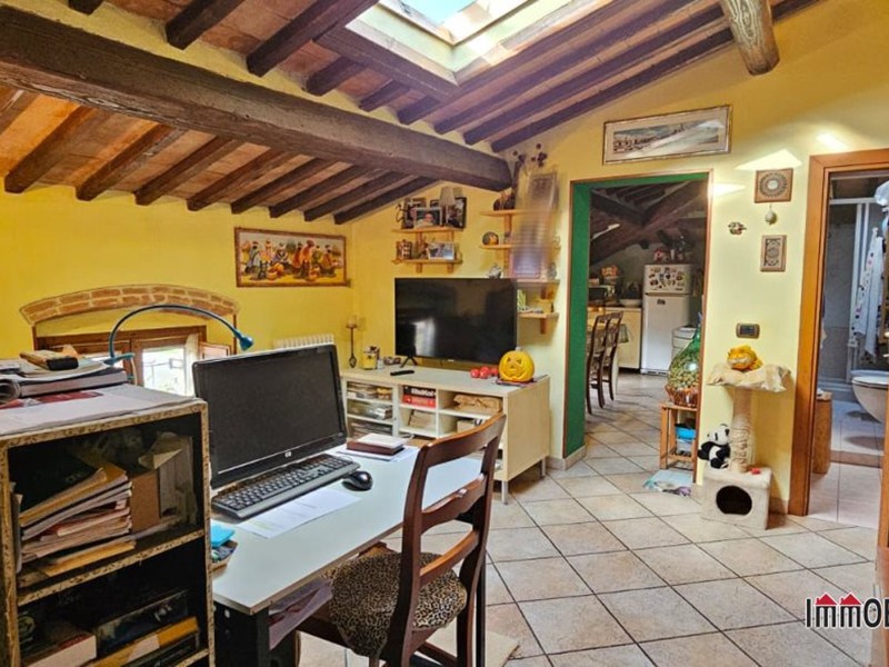 Quadrilocale in Vendita a Monteriggioni, 127'000&euro;, 80 m²