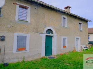 Casa Indipendente in Vendita a Pareto, 78'000€, 176 m²