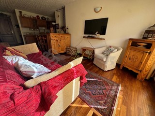 Trilocale in Vendita a Gressan, zona Pila, 180'000€, 70 m², arredato