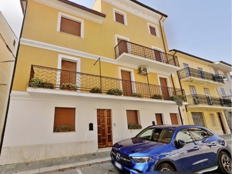 Casa Indipendente in Vendita a Scerni, zona centrale, 160'000€, 232 MQ