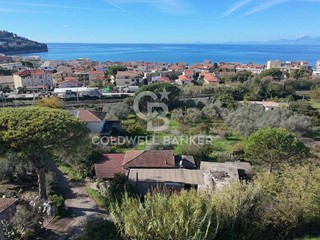 Villa in Vendita a Agropoli, 280'000€, 146 m²