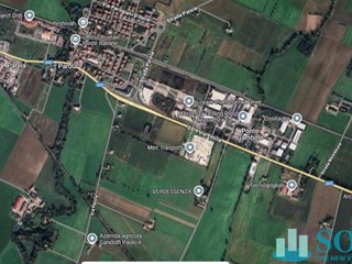 Capannone in Affitto a Fontanellato, 18400 m²