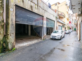 Box in Vendita a Catania, 155'000€, 420 m²