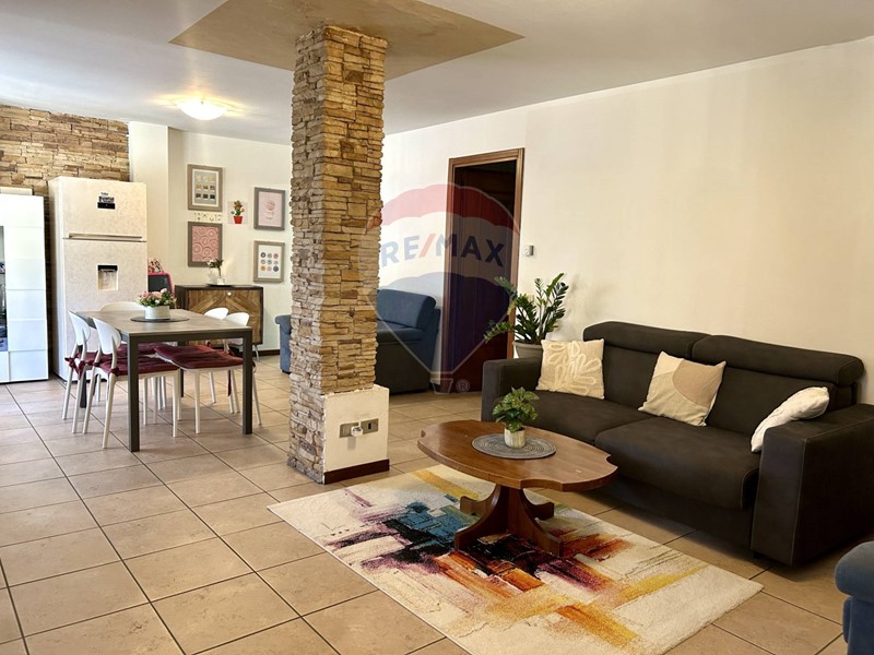 Bilocale in Vendita a Darfo Boario Terme, 83'000€, 95 m²