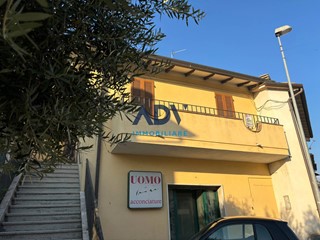 Trilocale in Vendita a Assisi, 85'000€, 88 m²