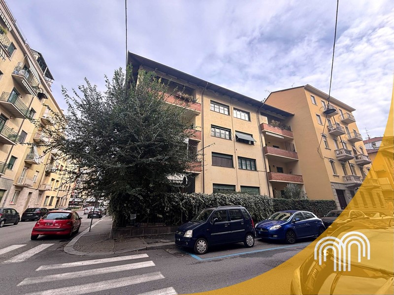 Quadrilocale in Vendita a Torino, 219'000&euro;, 115 m²