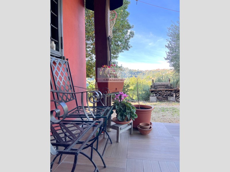 Villa in Vendita a Castelnuovo di Porto, 280'000€, 220 m²