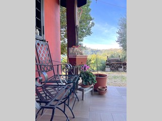 Villa in Vendita a Castelnuovo di Porto, 280'000€, 220 m²