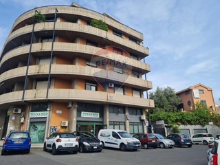 Casa Indipendente in Vendita a Catania, 75'000&euro;, 130 m²