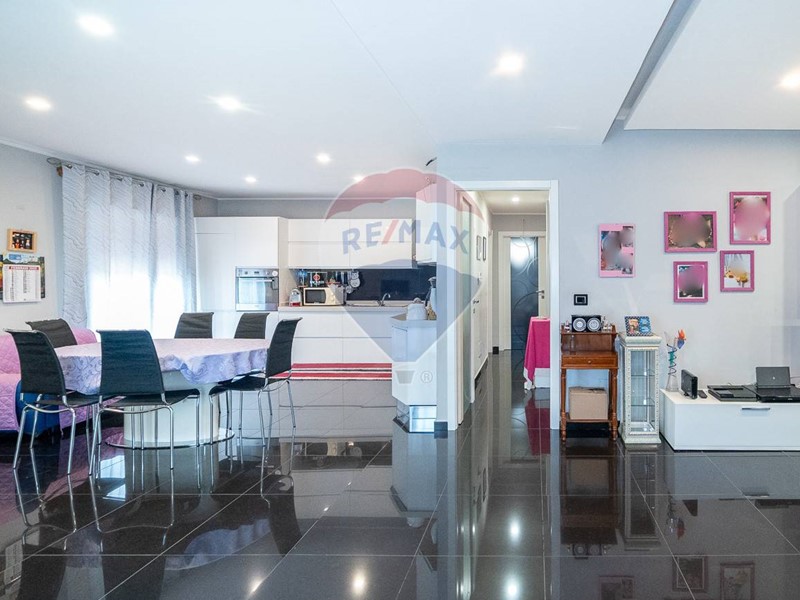 Trilocale in Vendita a Catania, 139'000&euro;, 98 m²