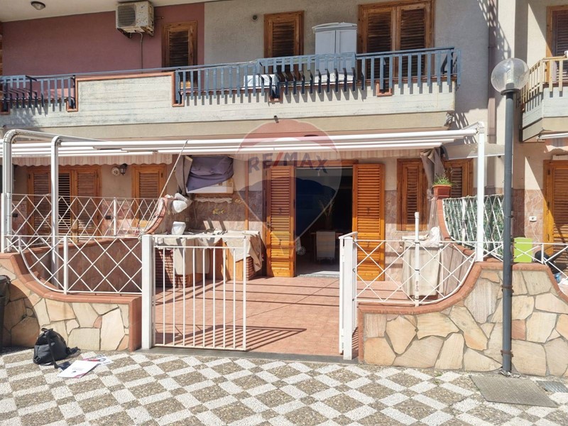 Casa Semi Indipendente in Vendita a Mascali, 74'000€, 88 m²